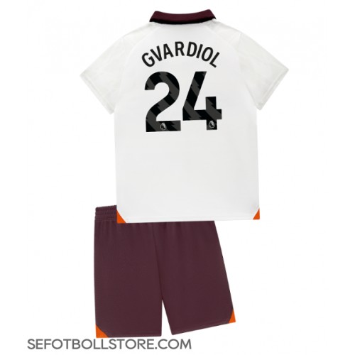 Manchester City Josko Gvardiol #24 Replika babykläder Bortaställ Barn 2023-24 Kortärmad (+ korta byxor)